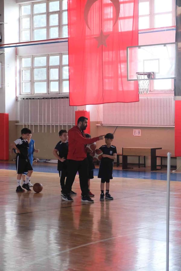 Anadolubeyi Spor Kulübü - 12. Fotoğraf Anadolubeyi Spor Kulübü - 12. Fotoğraf